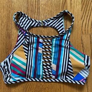 ☀️Red Carter ☀️key hole bikini top